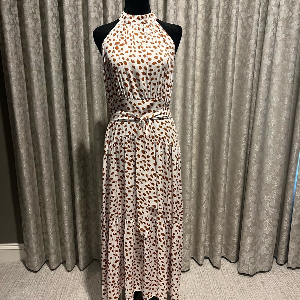Chic Halter Maxi Dress in Brown and White